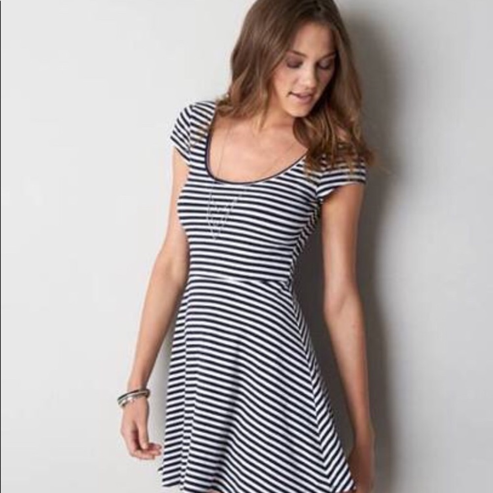 American Eagle | navy striped tshirt dress